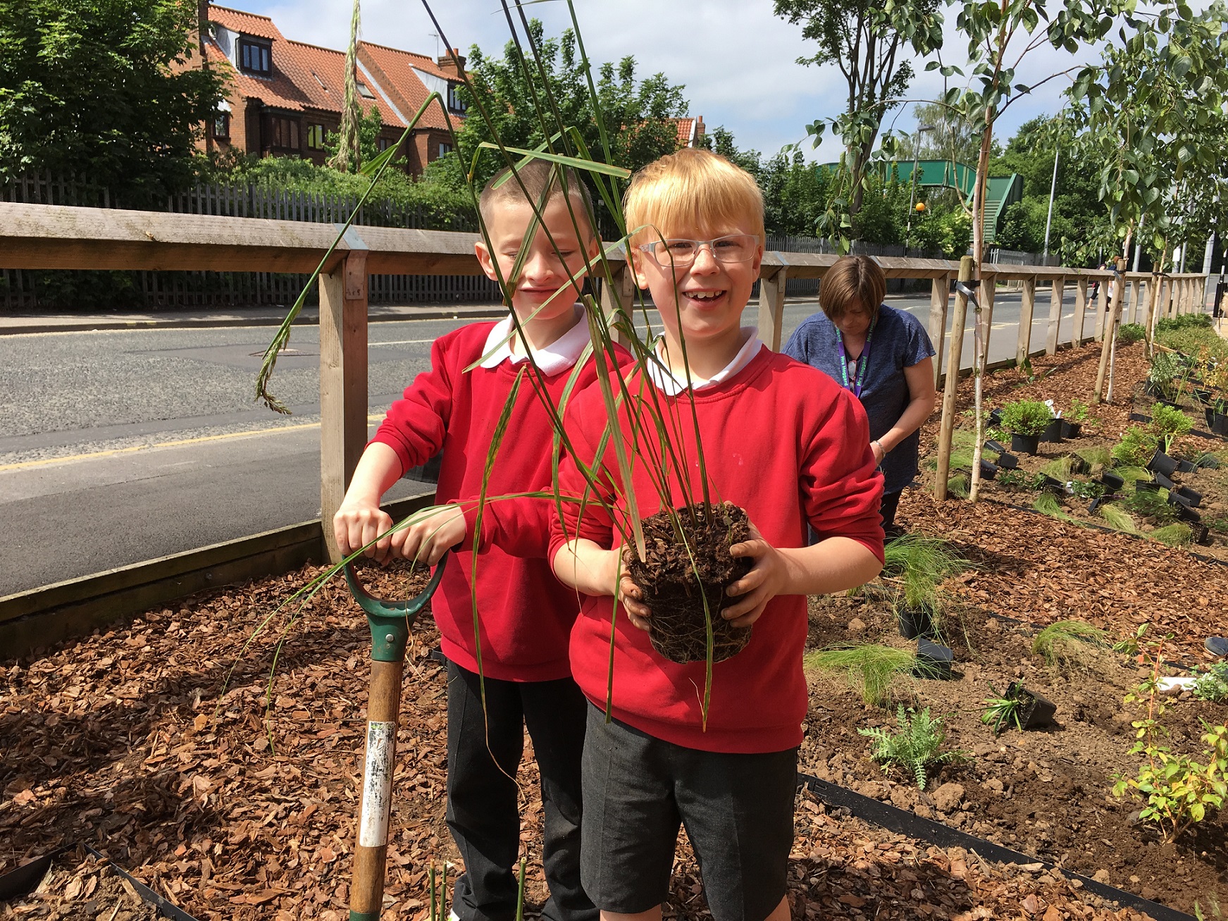 St Nicholas Community Primary pupils create school garden at Flemingate.