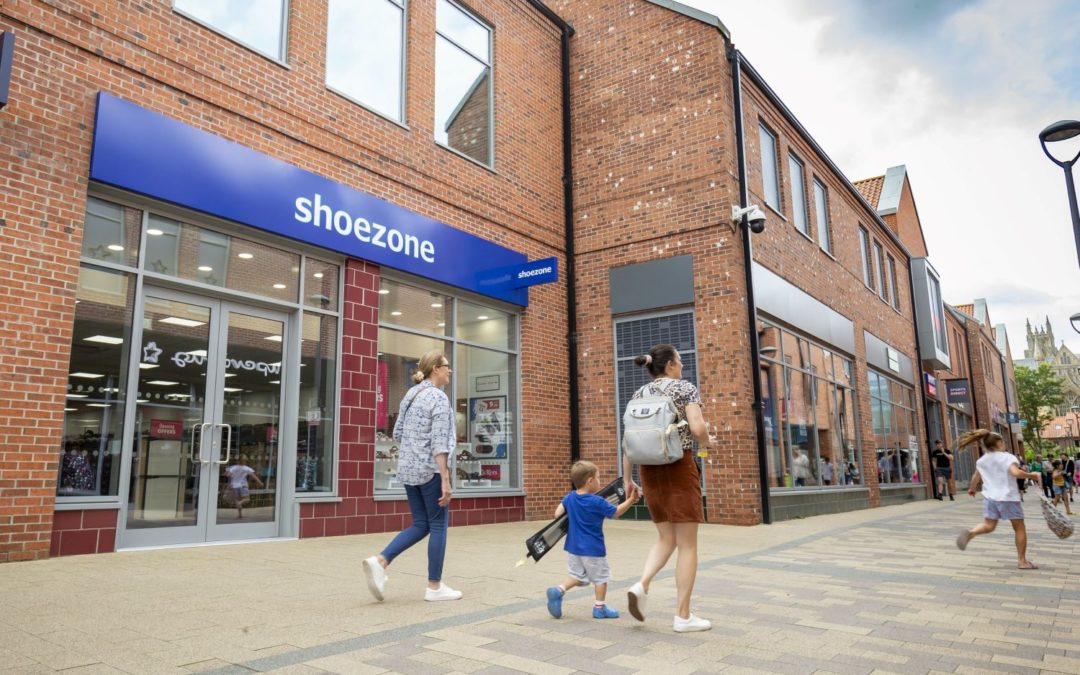 Flemingate welcomes new national retailer as Shoezone strides into Beverley